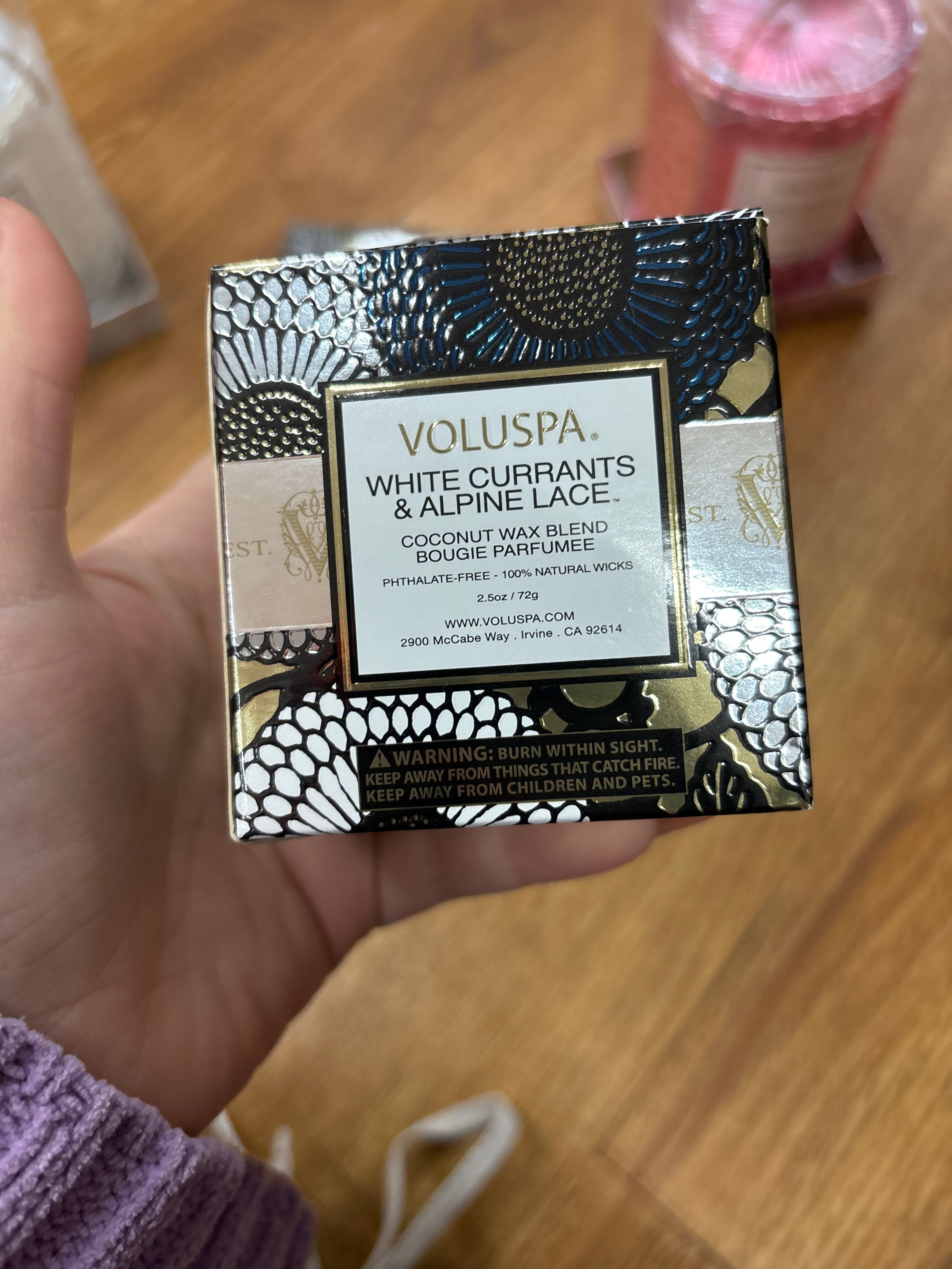 WHITE CURRANTS & ALPINE LACE CANDLE - 2.5 OZ