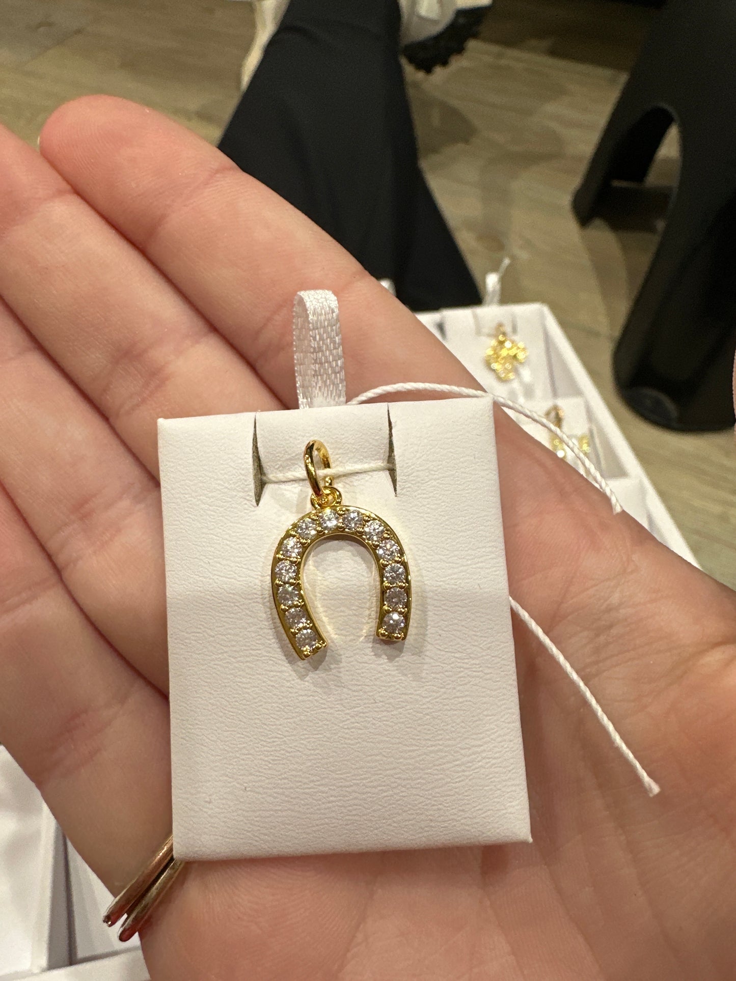 GODDESS CHARM - HORSESHOE