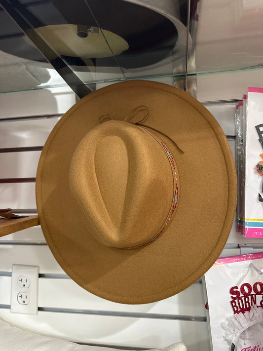 BROWN HAT W/EMBROIDERED BAND