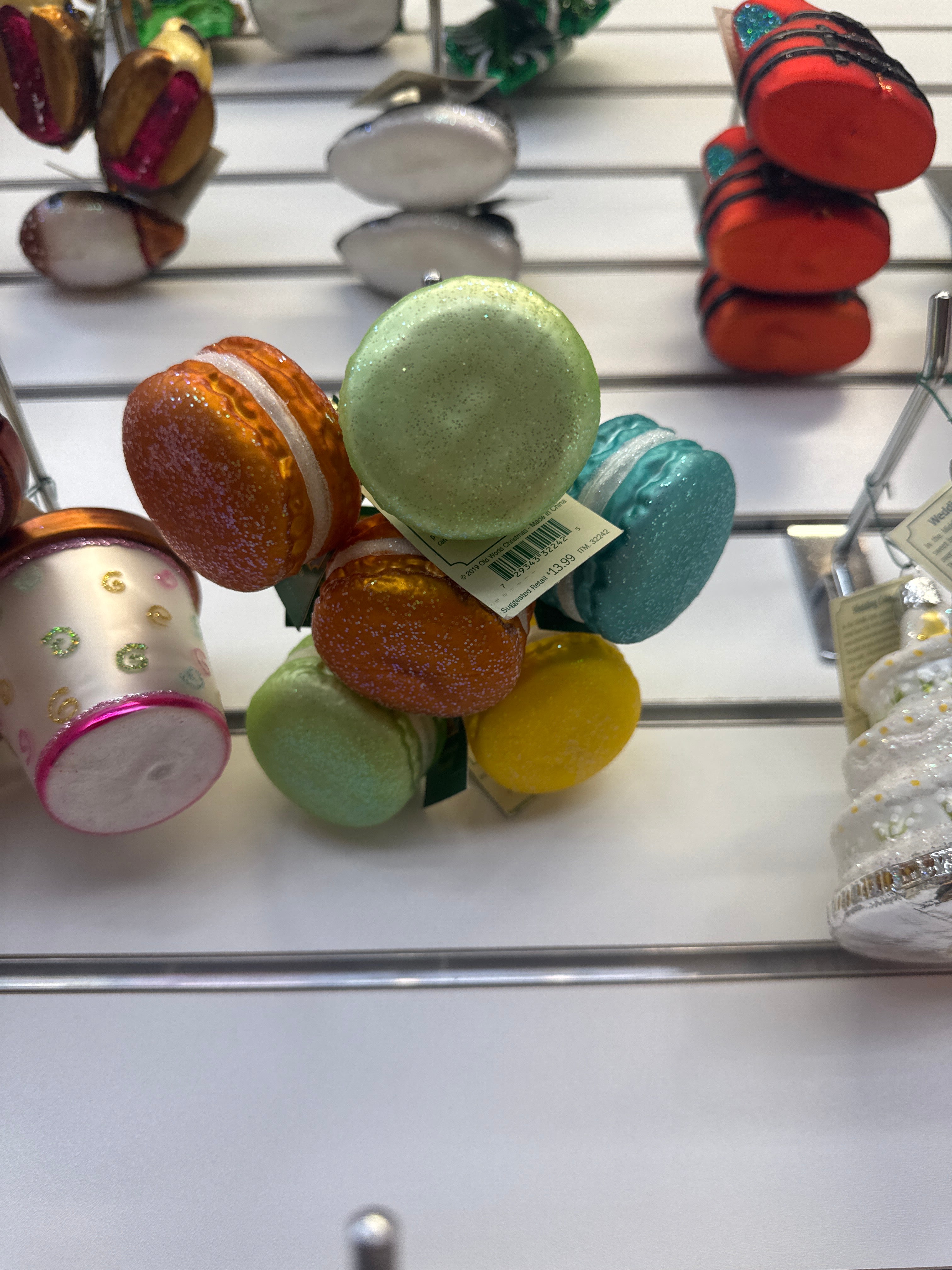 CHRISTMAS ORNAMENT - MACARON