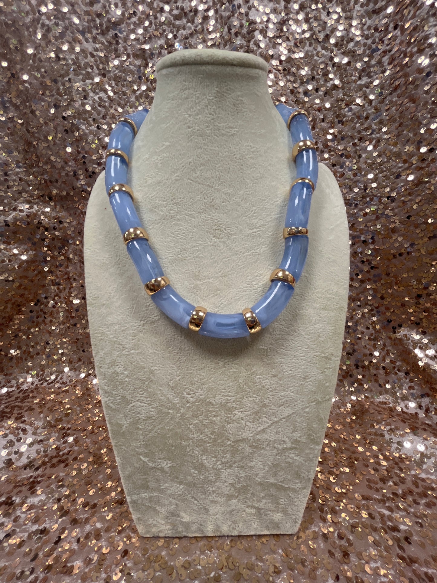 OVERSIZED BEADED NECKLACE WITH GOLD ACCENT
