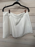 WHITE SHORTS W/PEARL TRIM DETAIL