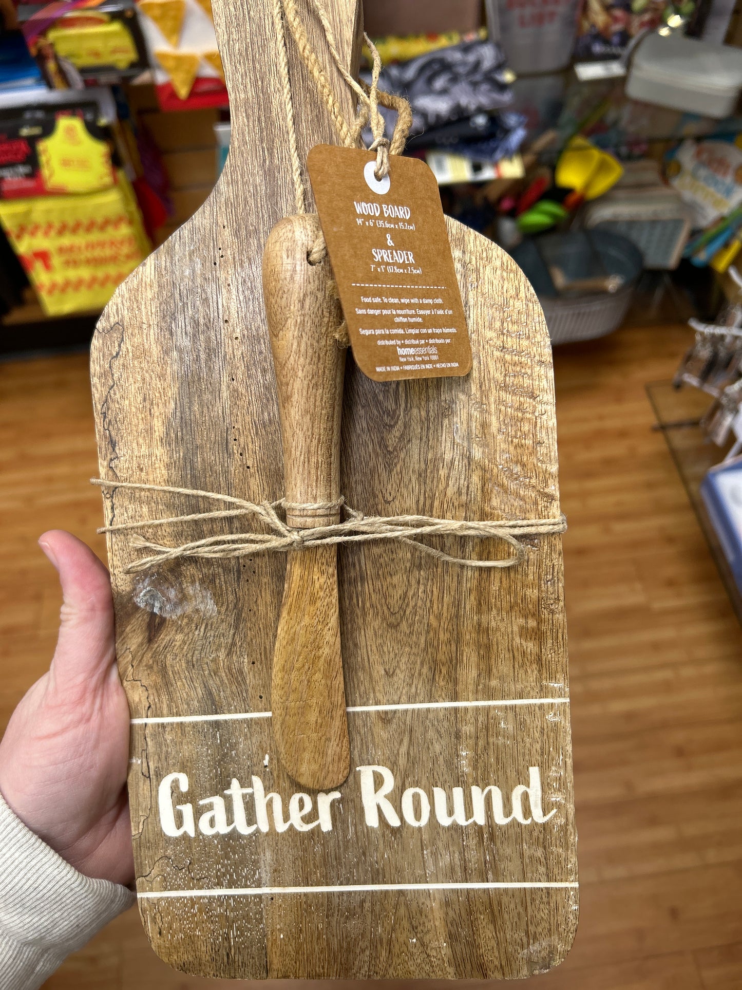 CHARCUTERIE BOARD W/ SPREADER ***
