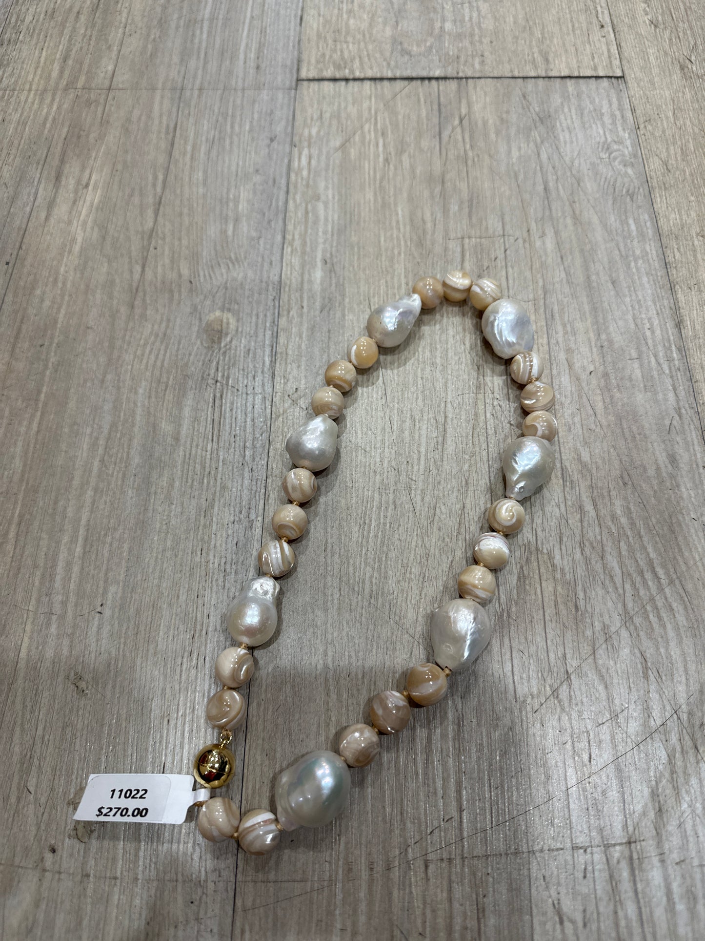 TAN AGATE & WILD PEARL 18" NKLC