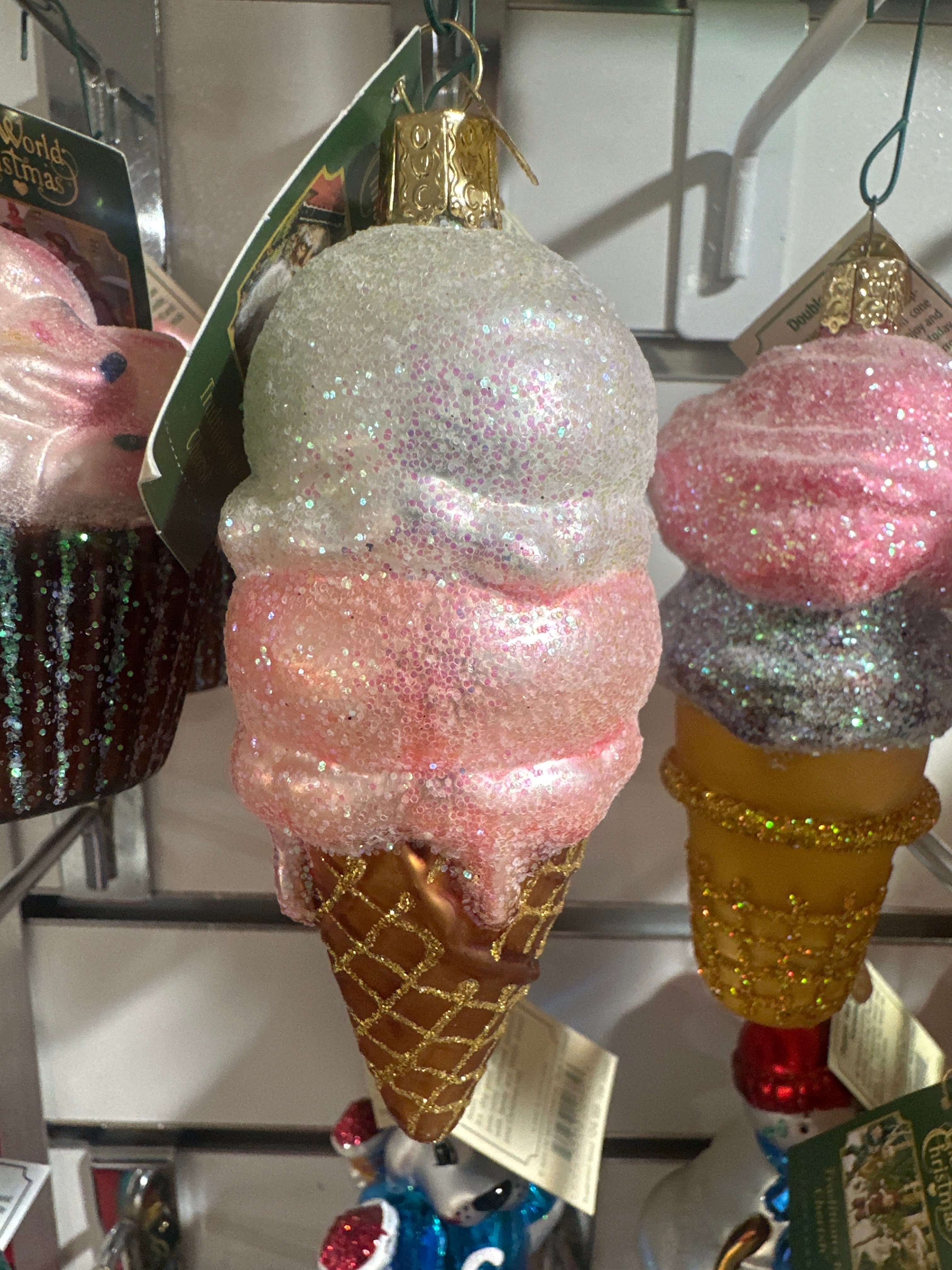 CHRISTMAS ORNAMENT ICE CREAM CONE