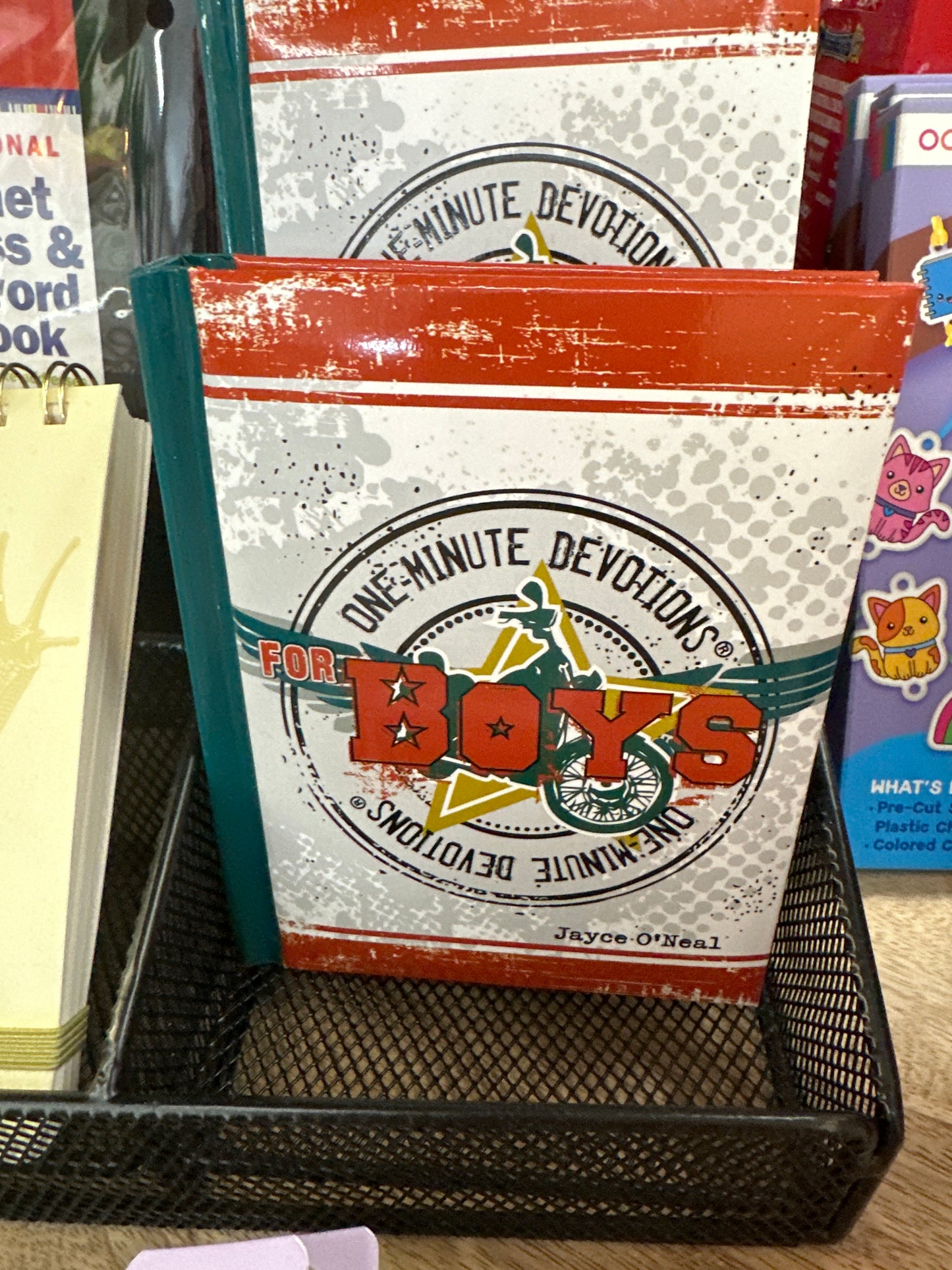 ONE MINUTE DEVOTIONS FOR BOYS - Pharm Favorites by Economy Pharmacy