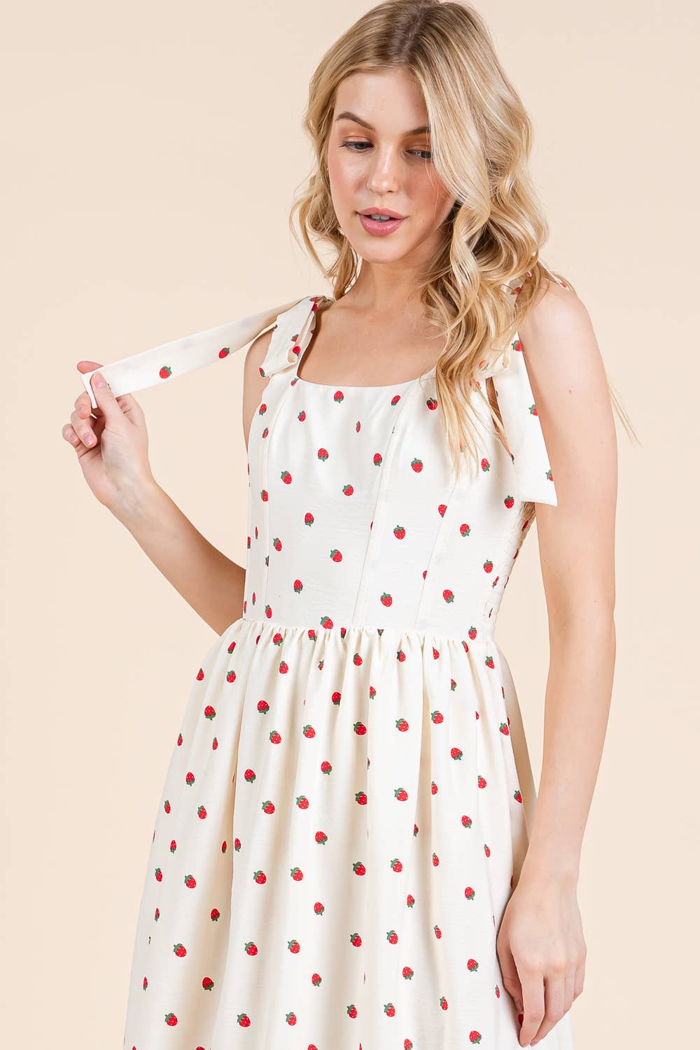 STRAWBERRY TIERED MIDI SUNDRESS