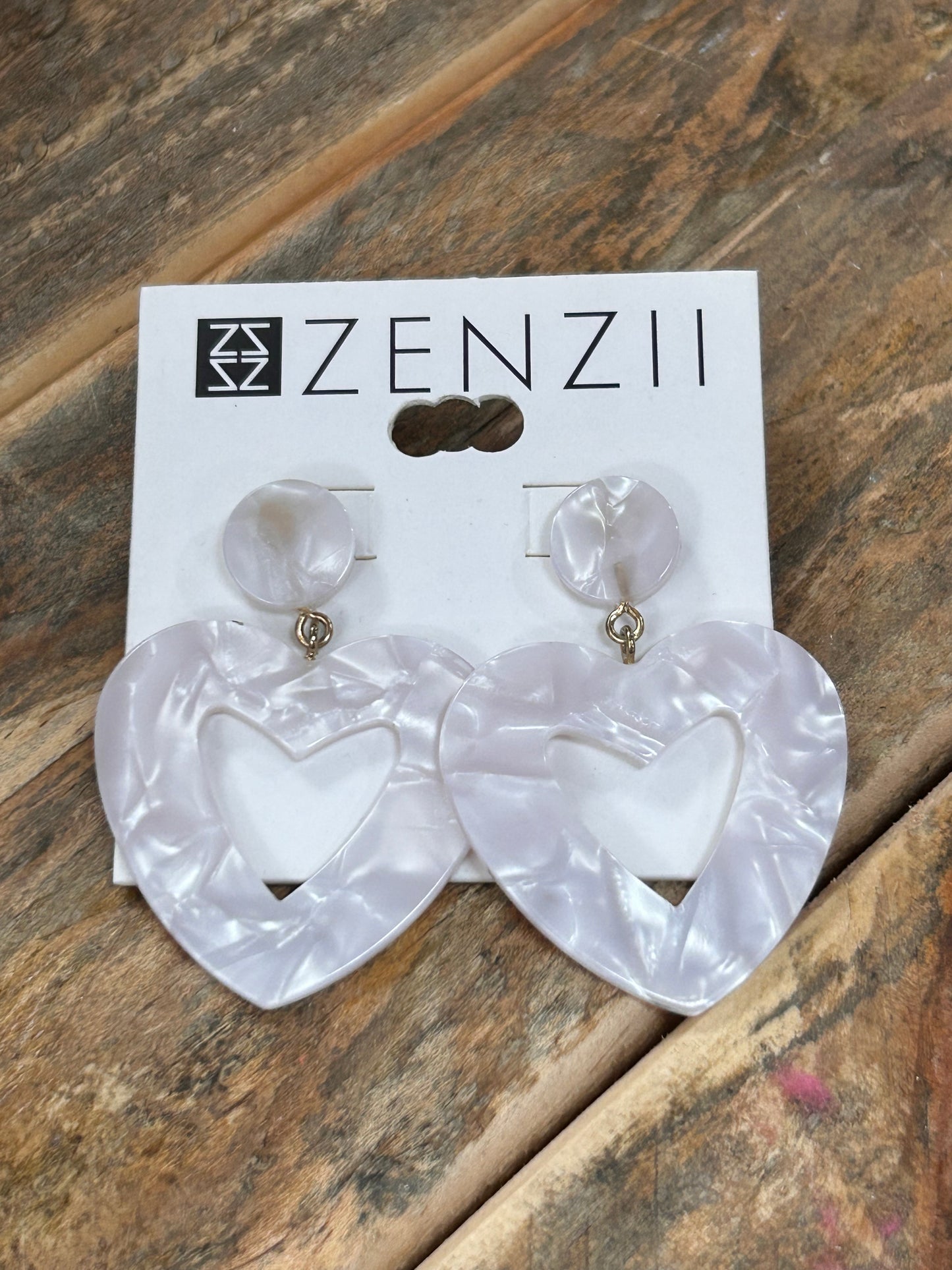 WHITE ACETATE EARRINGS