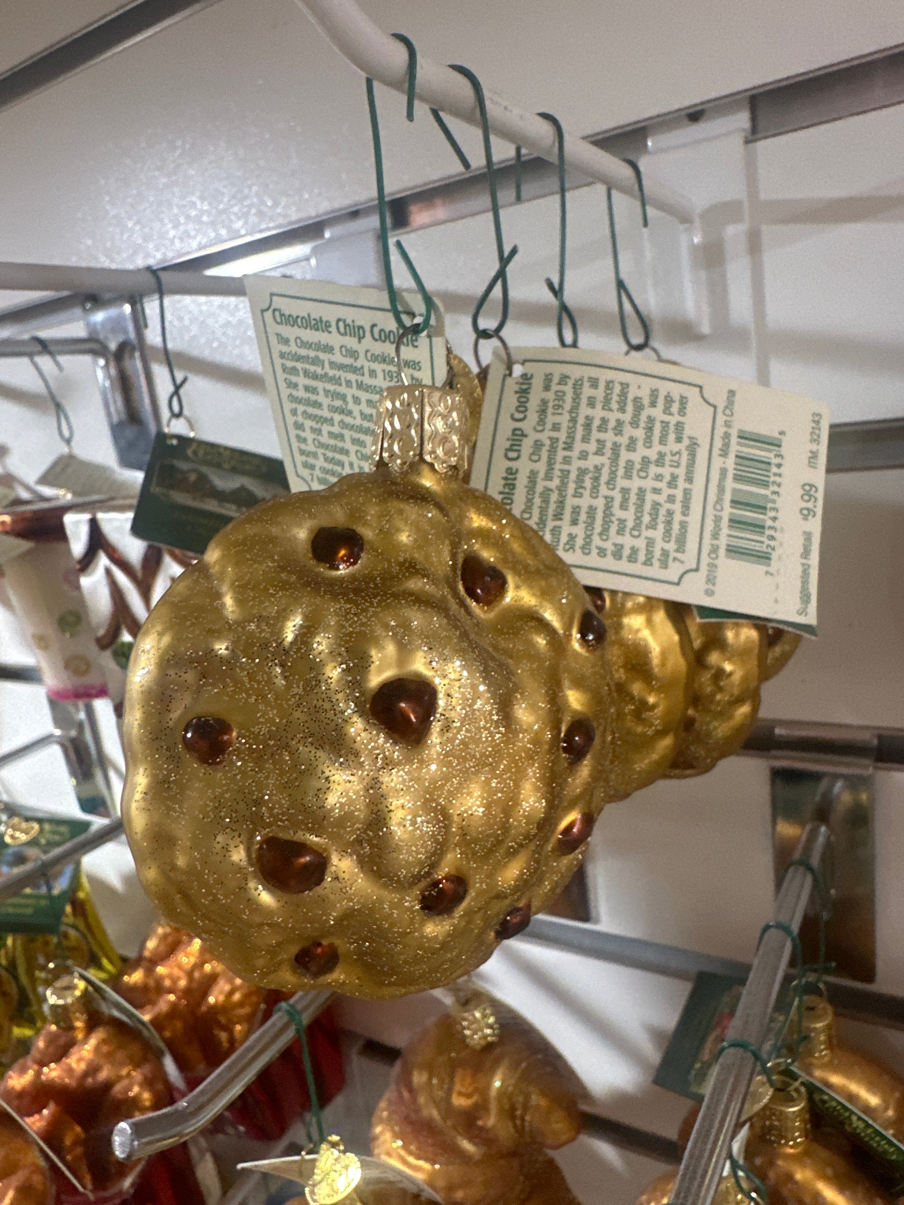 CHRISTMAS ORNAMENT - CHOCOLATE CHIP COOKIE