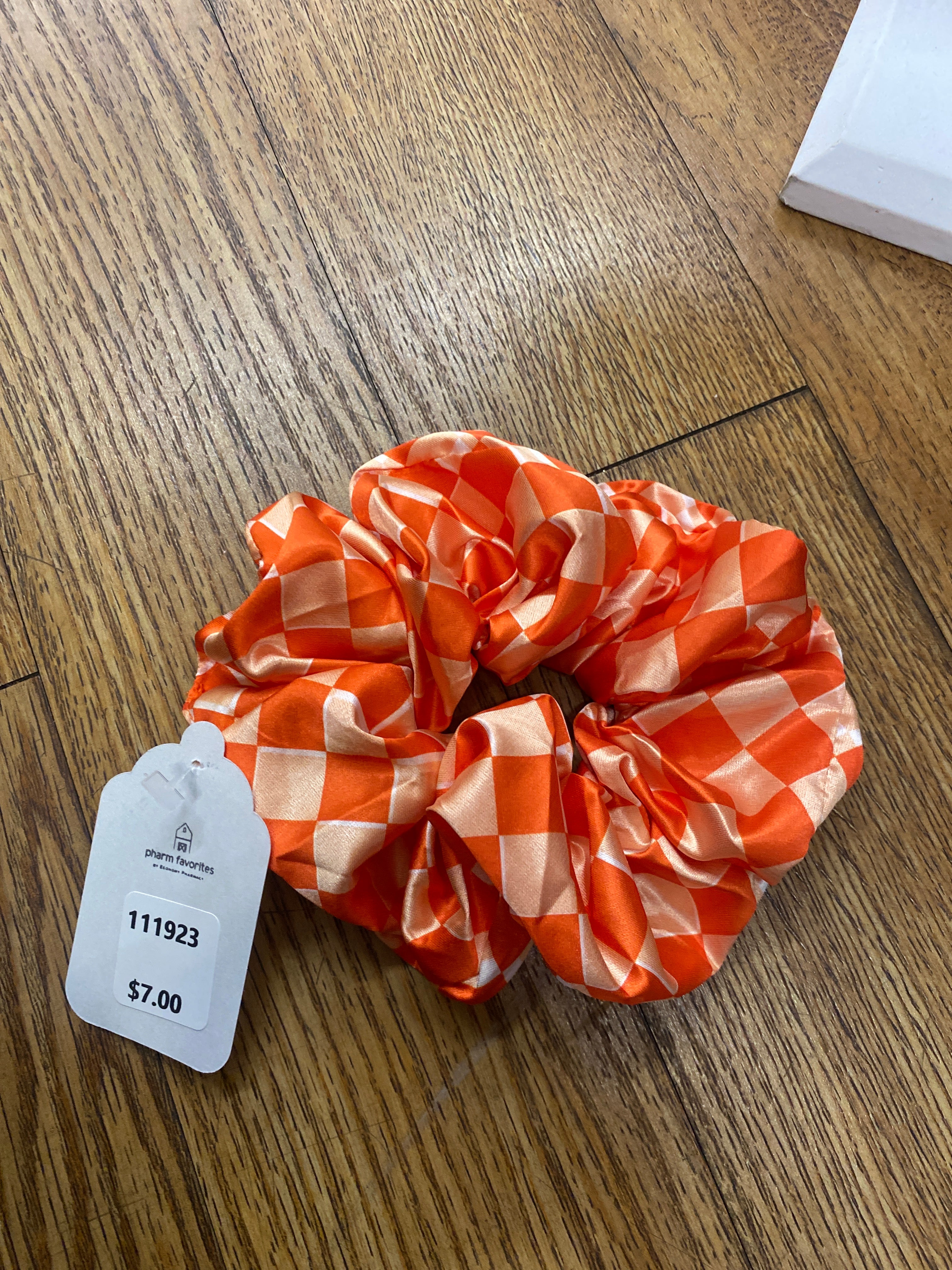 PEP RALLY SCRUNCHIE - ORANGE