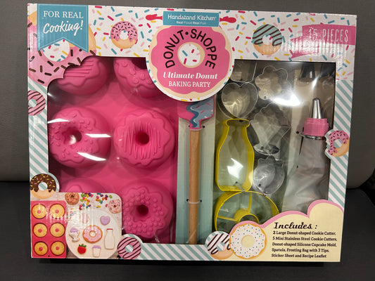 ULTIMATE DONUT SHOPPE BAKING PARTY SET
