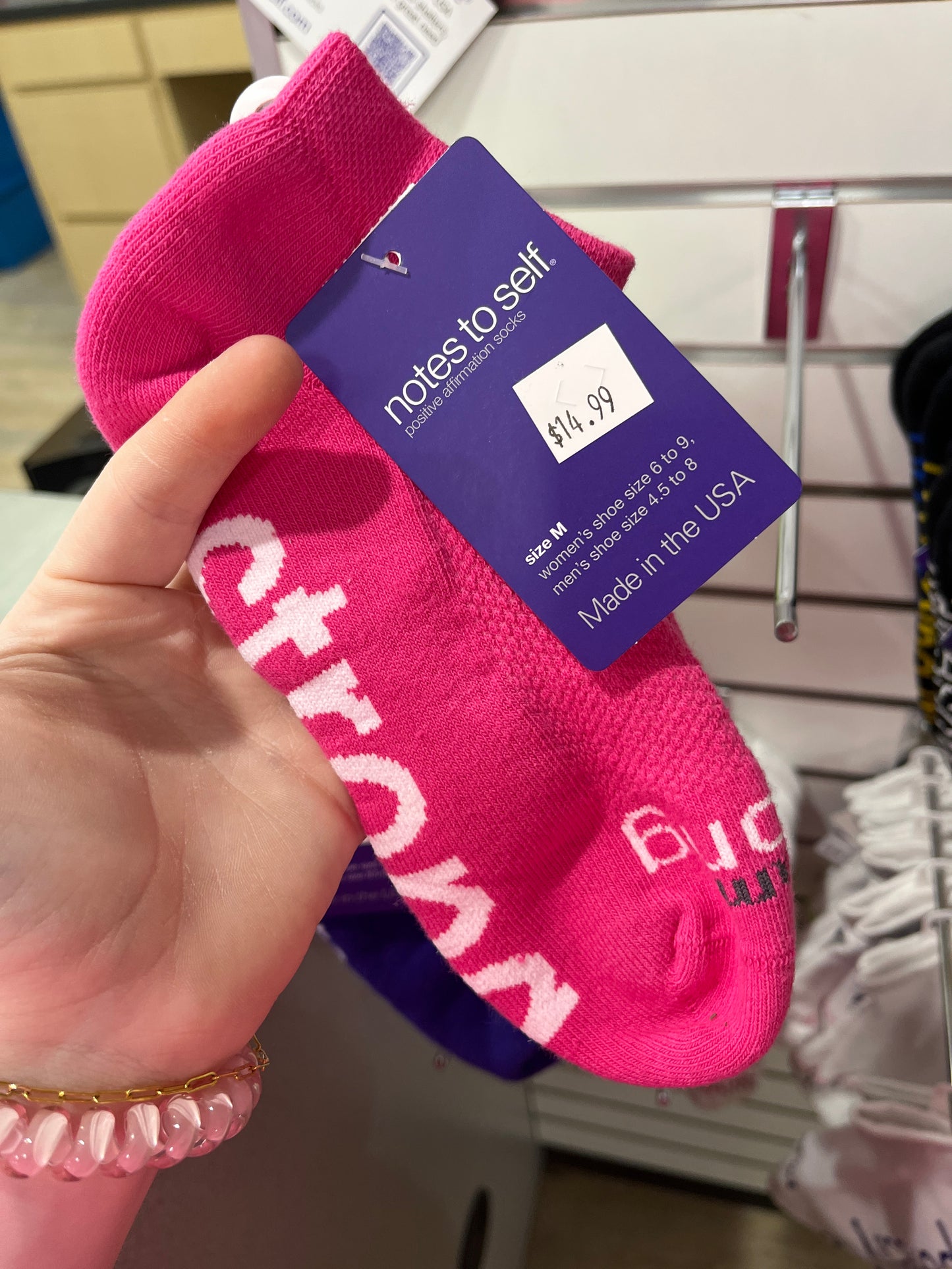 SOCKS - STRONG - BRIGHT PINK W/WHITE - M