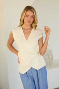 SLEEVELESS WRAP KNIT TOP - WHITE