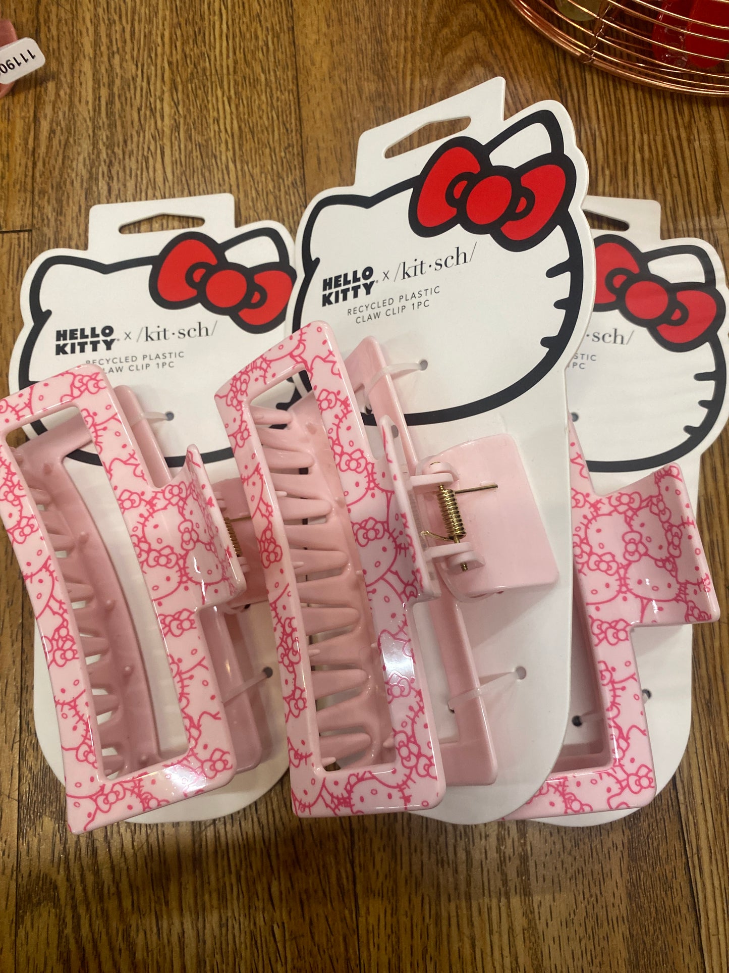 HELLO KITTY JUMBO CLAW CLIP - PINK KITTIES
