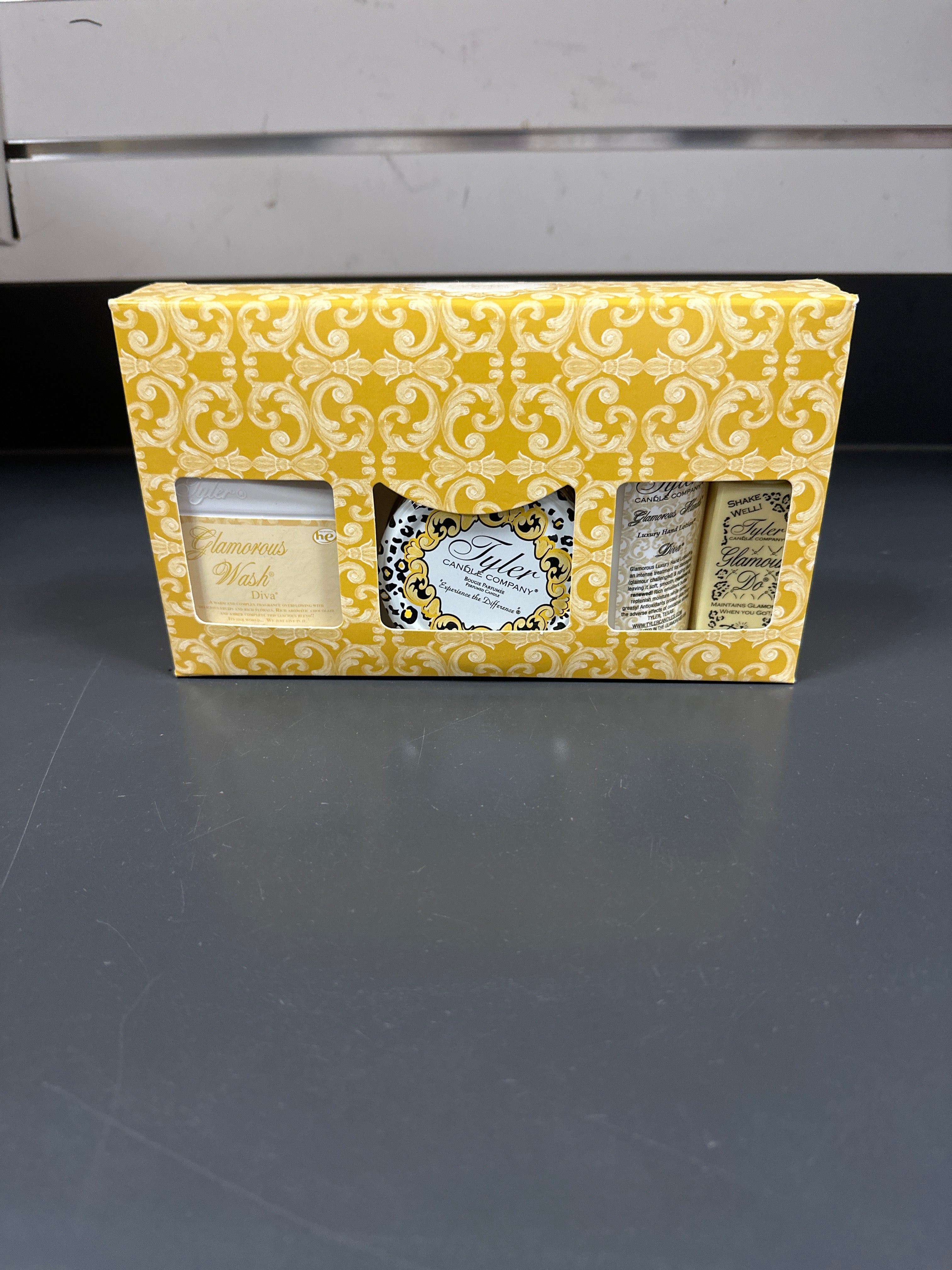 GLAMOROUS GIFT SUITE IV - DIVA