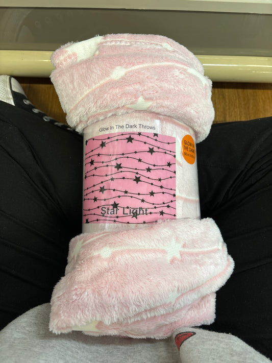 PINK STAR LIGHT - GLOW IN THE DARK THROW