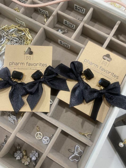 BLACK STONE W/BLACK RIBBON EARRINGS