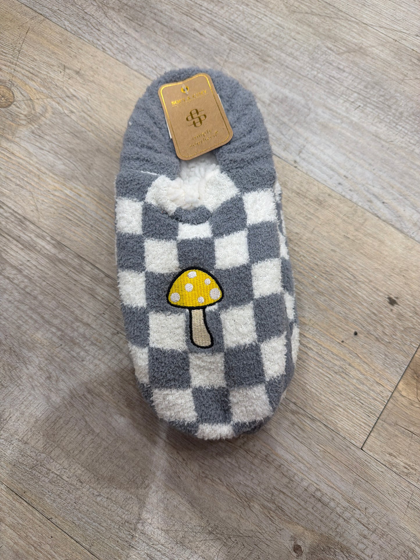 GRAY CHECKERED MUSHROOM SLIPPERS