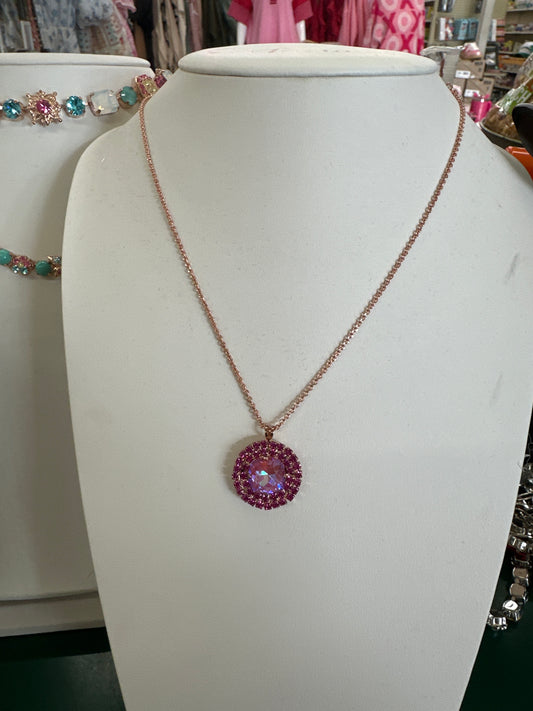 MARIANA NKLC - RG - PINK/FUCHSIA MEDALLION PENDANT