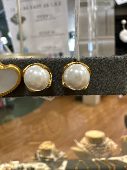 PENELOPE DEMI STUD PEARL