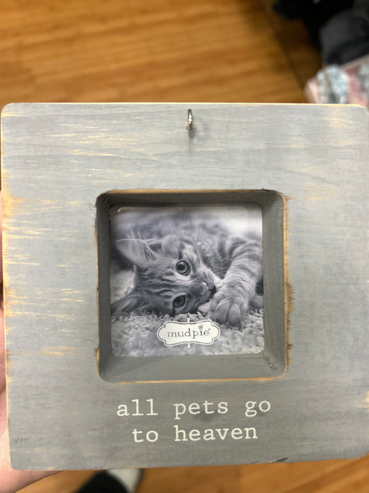 ALL PETS GO TO HEAVEN