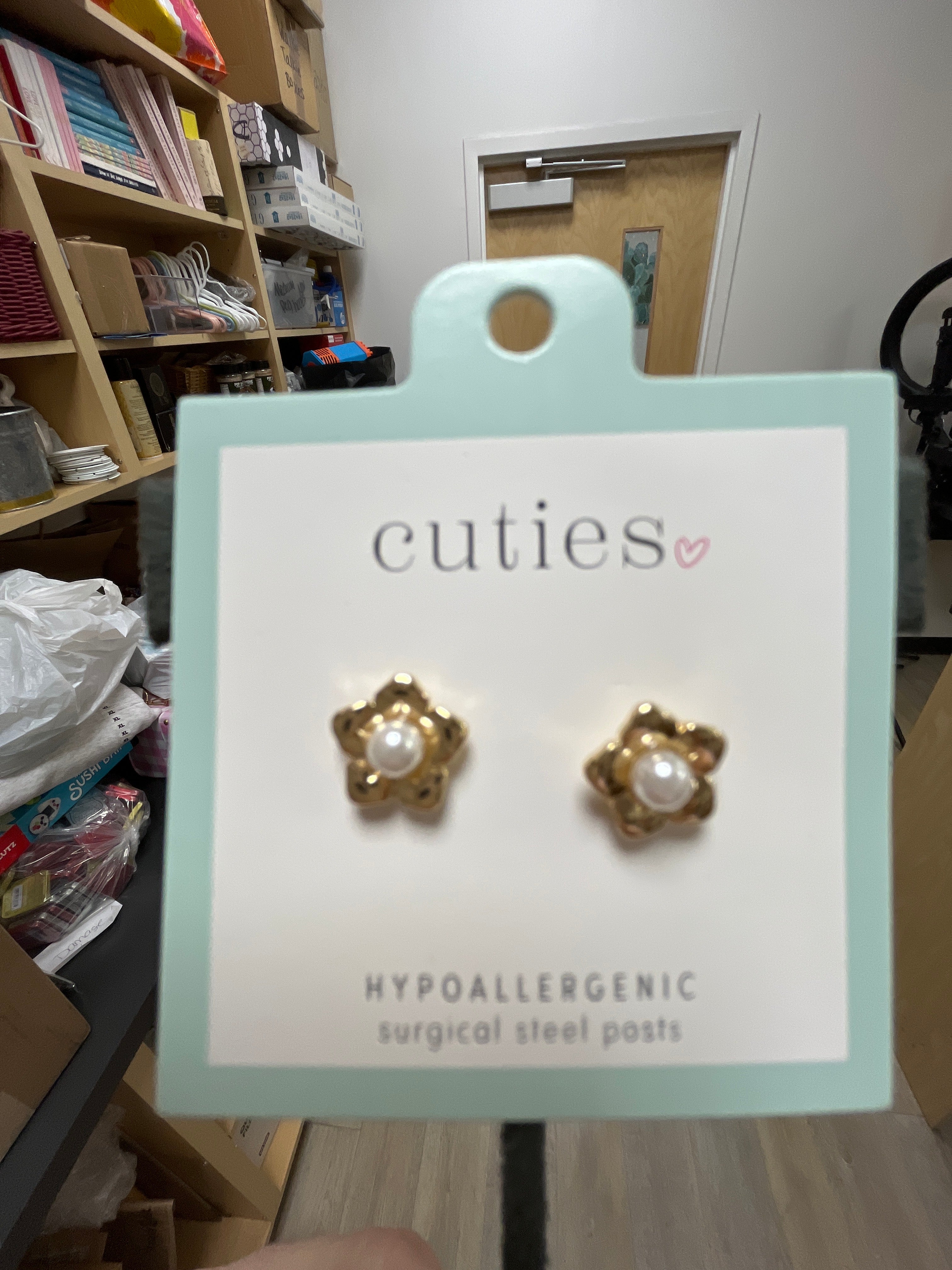 FLOWERS WITH PEARLS EARRINGS