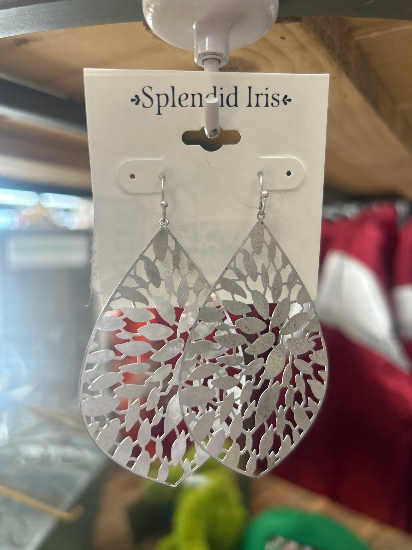 TEAR DROP MEDALLION - S