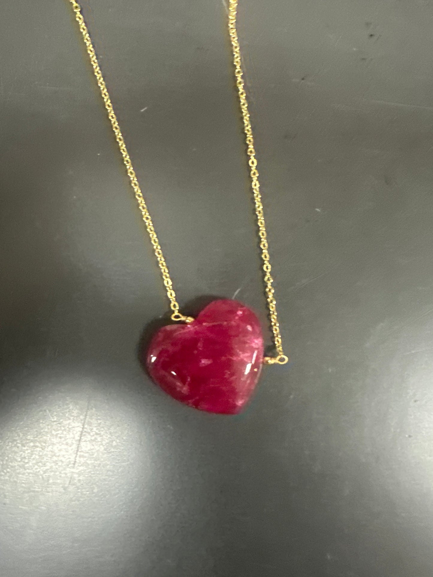 GOLD CHAIN WITH HEART SHAPED STONE