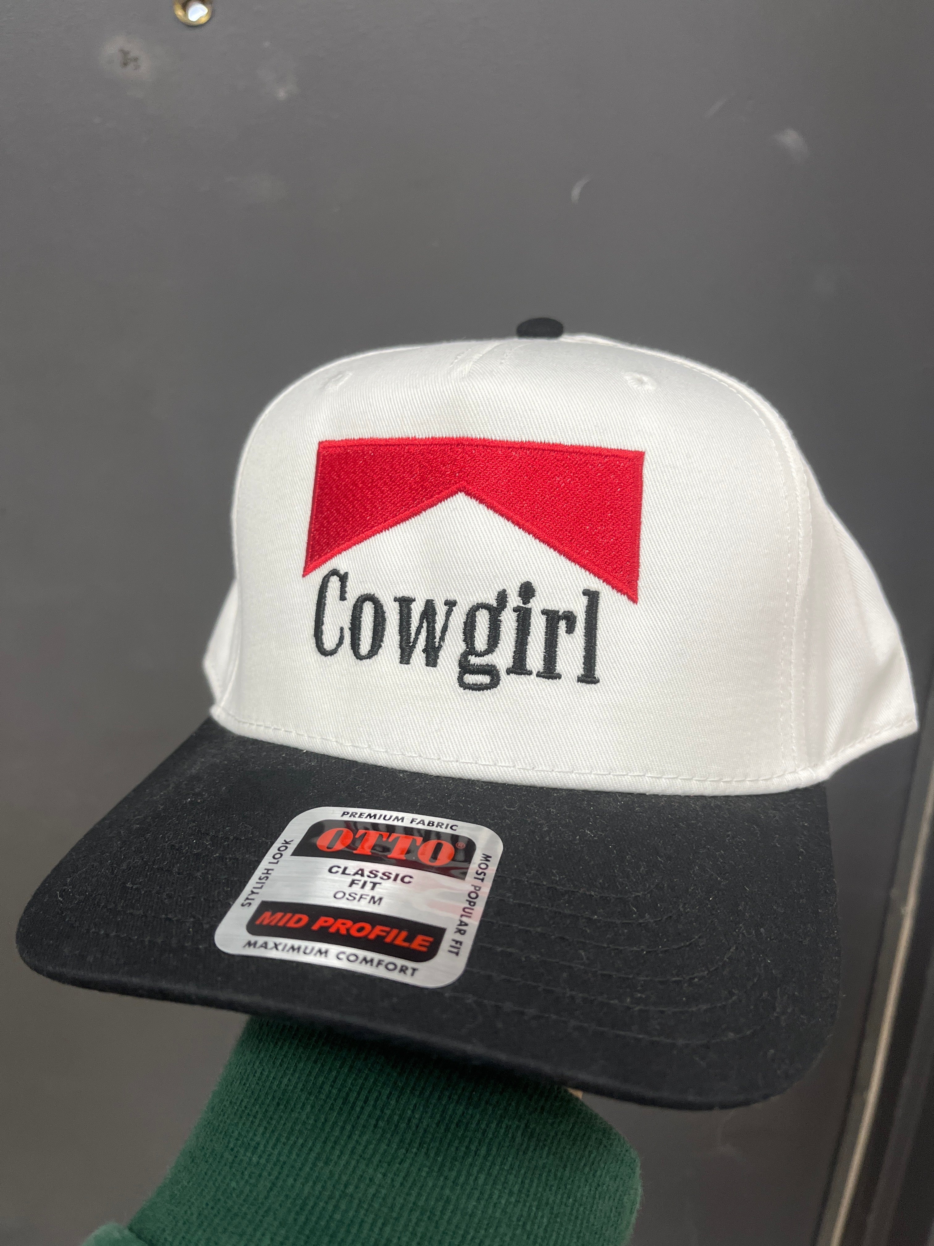 BLACK/WHITE - COWGIRL