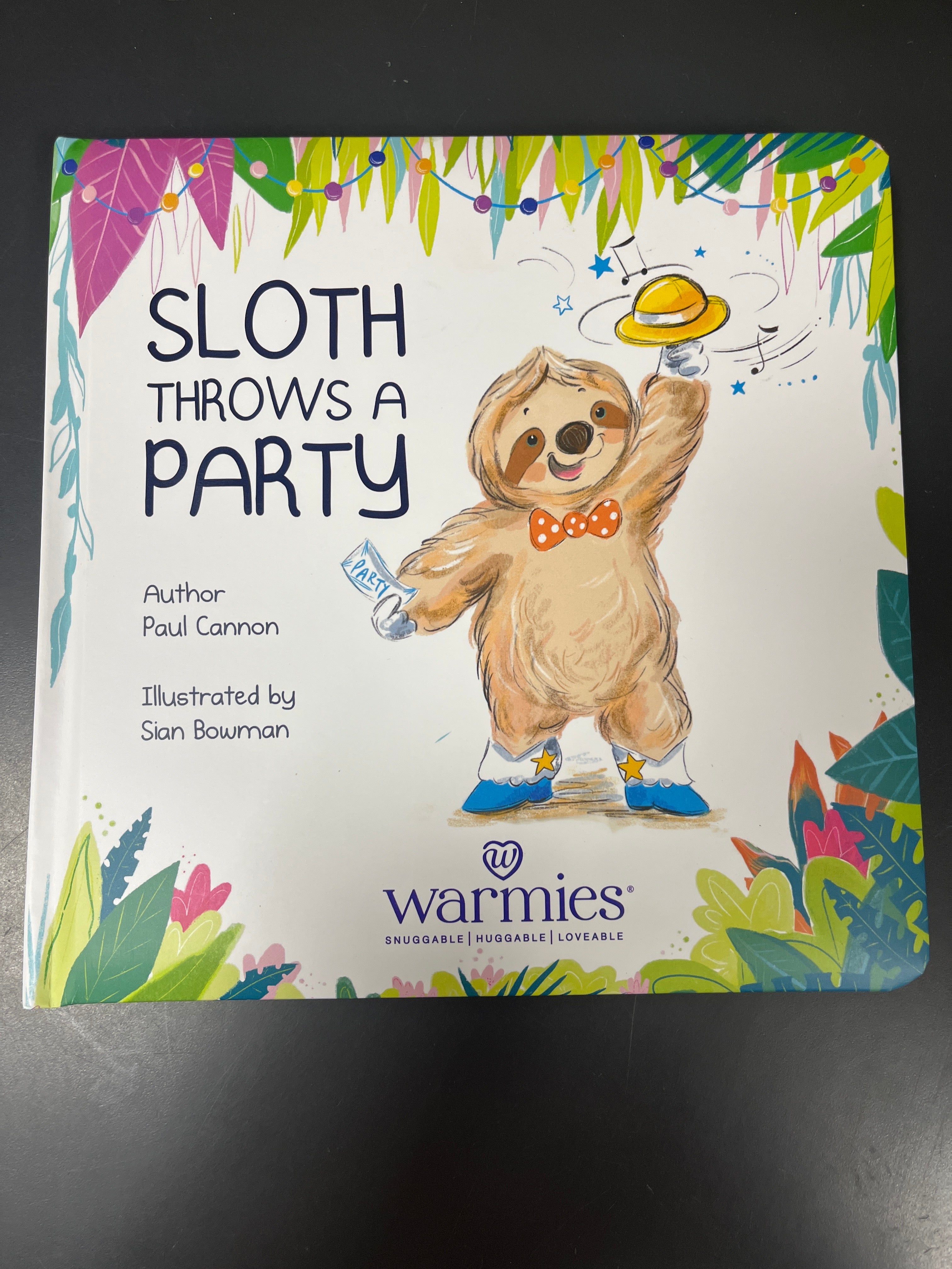 WARMIES BOOK - SLOTH THROWS A PARTY