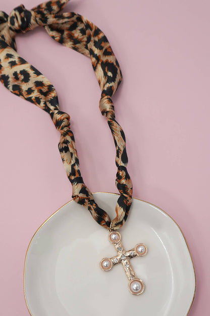 HANDMADE SCARF CHARM NECKLACE