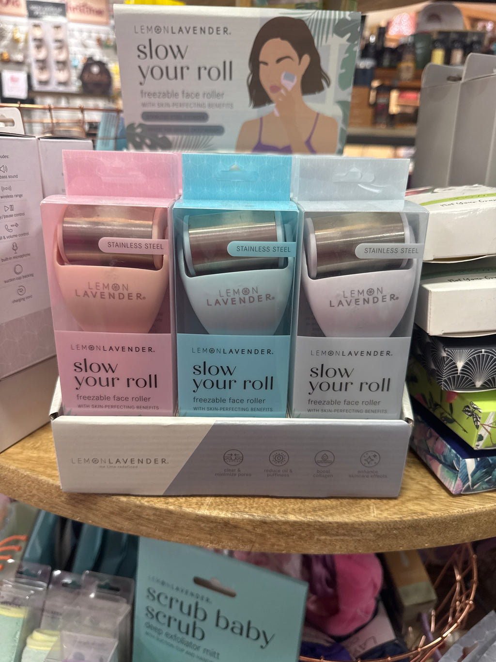 SLOW YOUR ROLL FREEZABLE FACE ROLLER