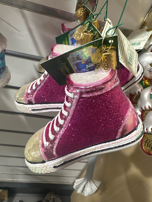 CHRISTMAS ORNAMENT - FASHION SNEAKER