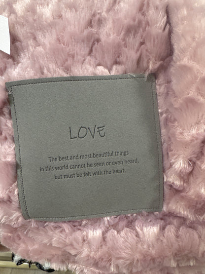 LOVE PATCH THROW