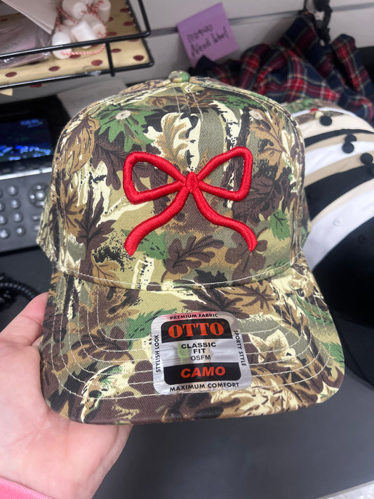 CAMO HAT W/RED BOW