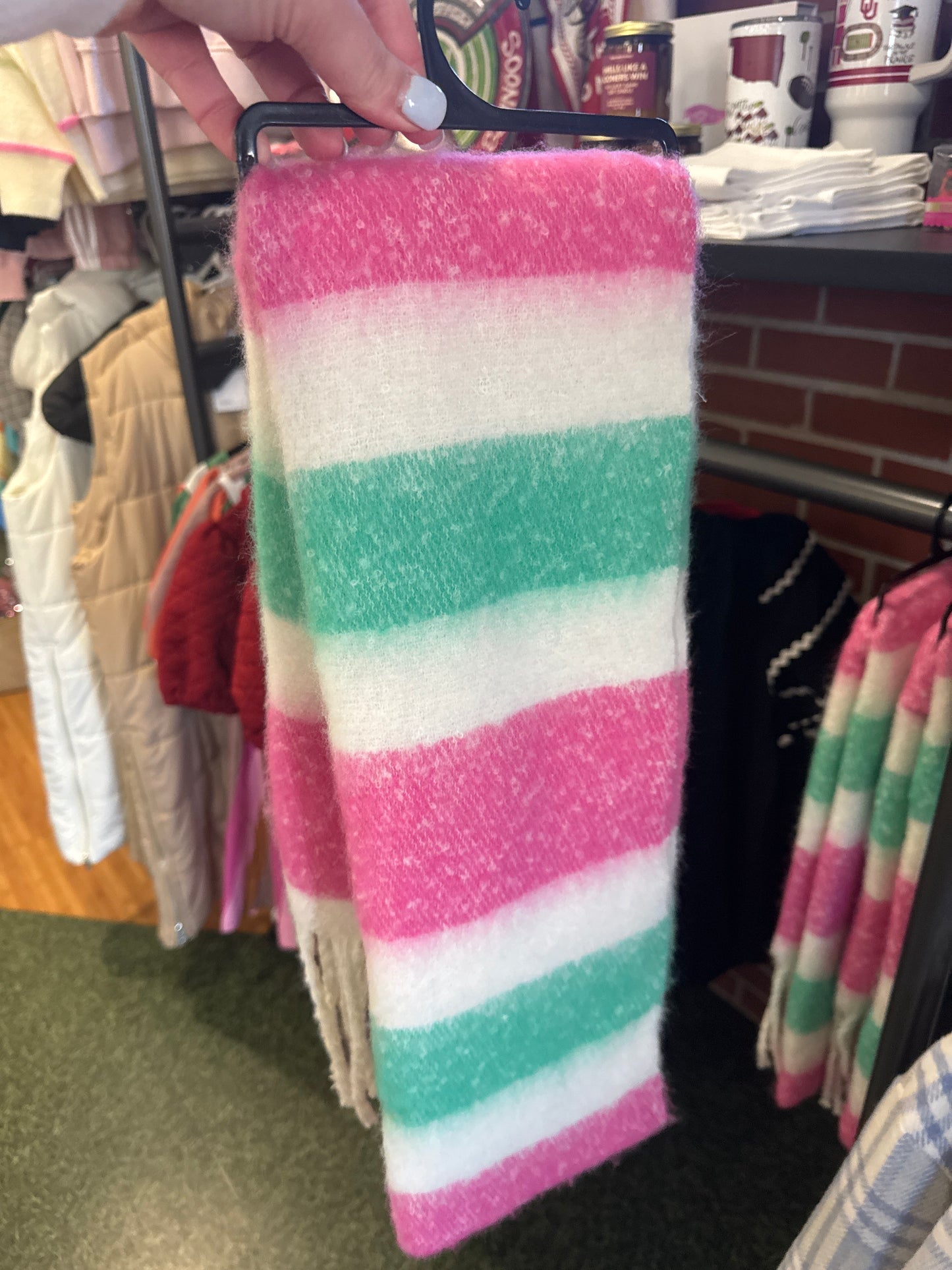 FESTIVE FLAIR MERRY SCARF