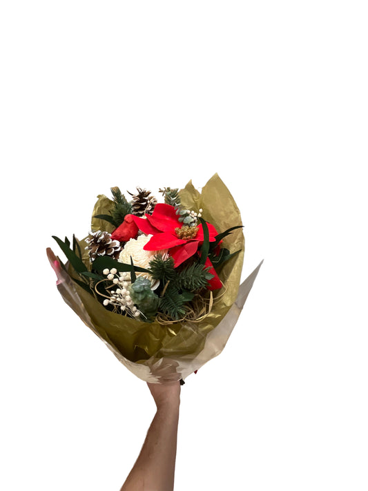 Jolly Cardinal Round Bouquet