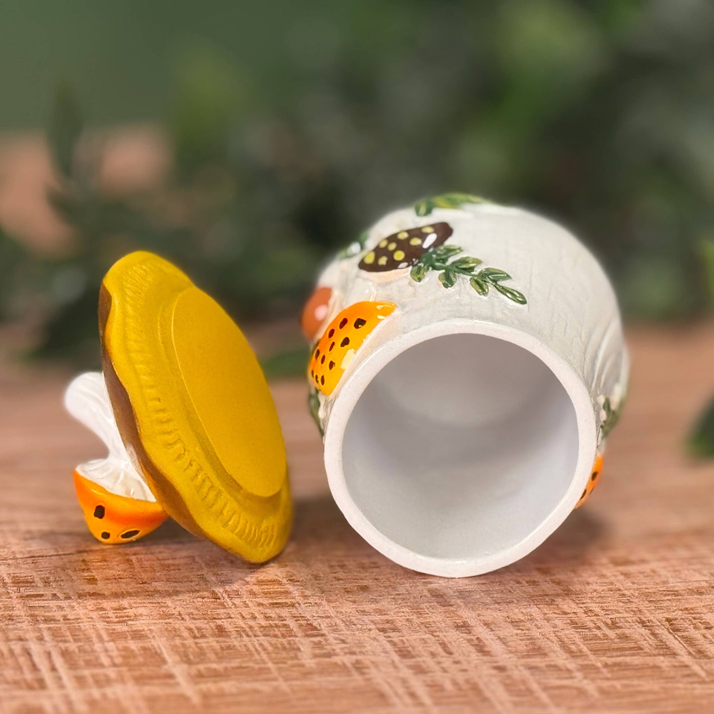 MERRY MUSHROOM RESIN TRINKET BOX