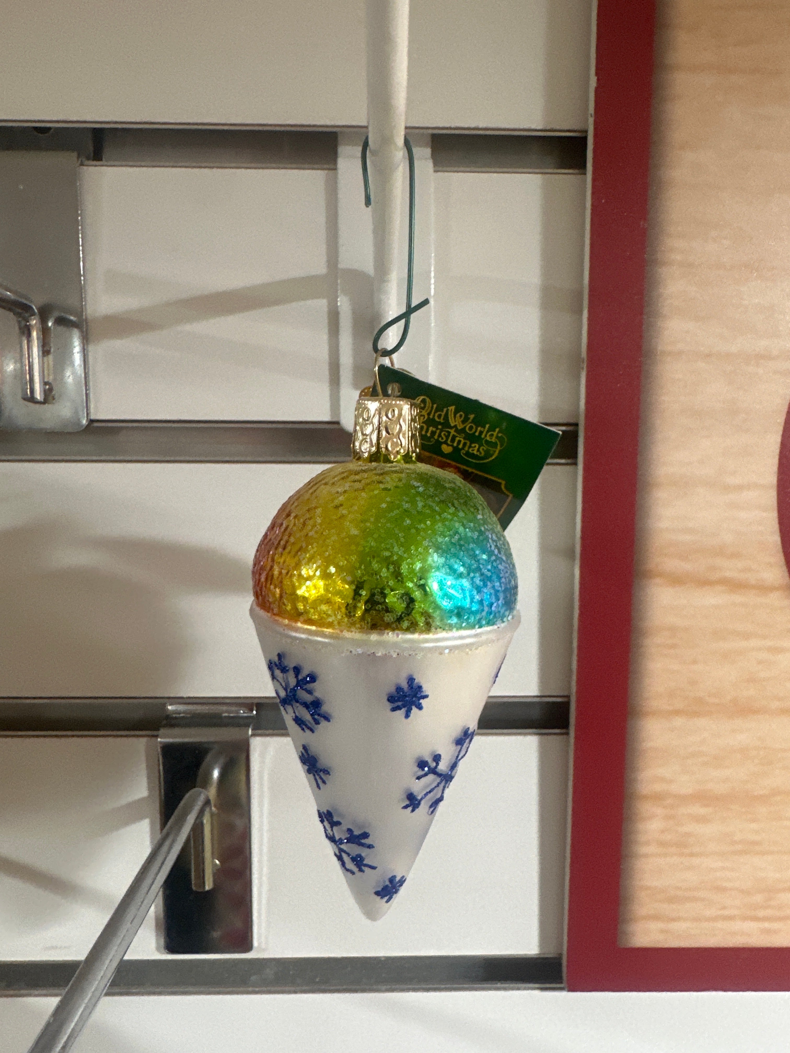 CHRISTMAS ORNAMENT - SNOW CONE