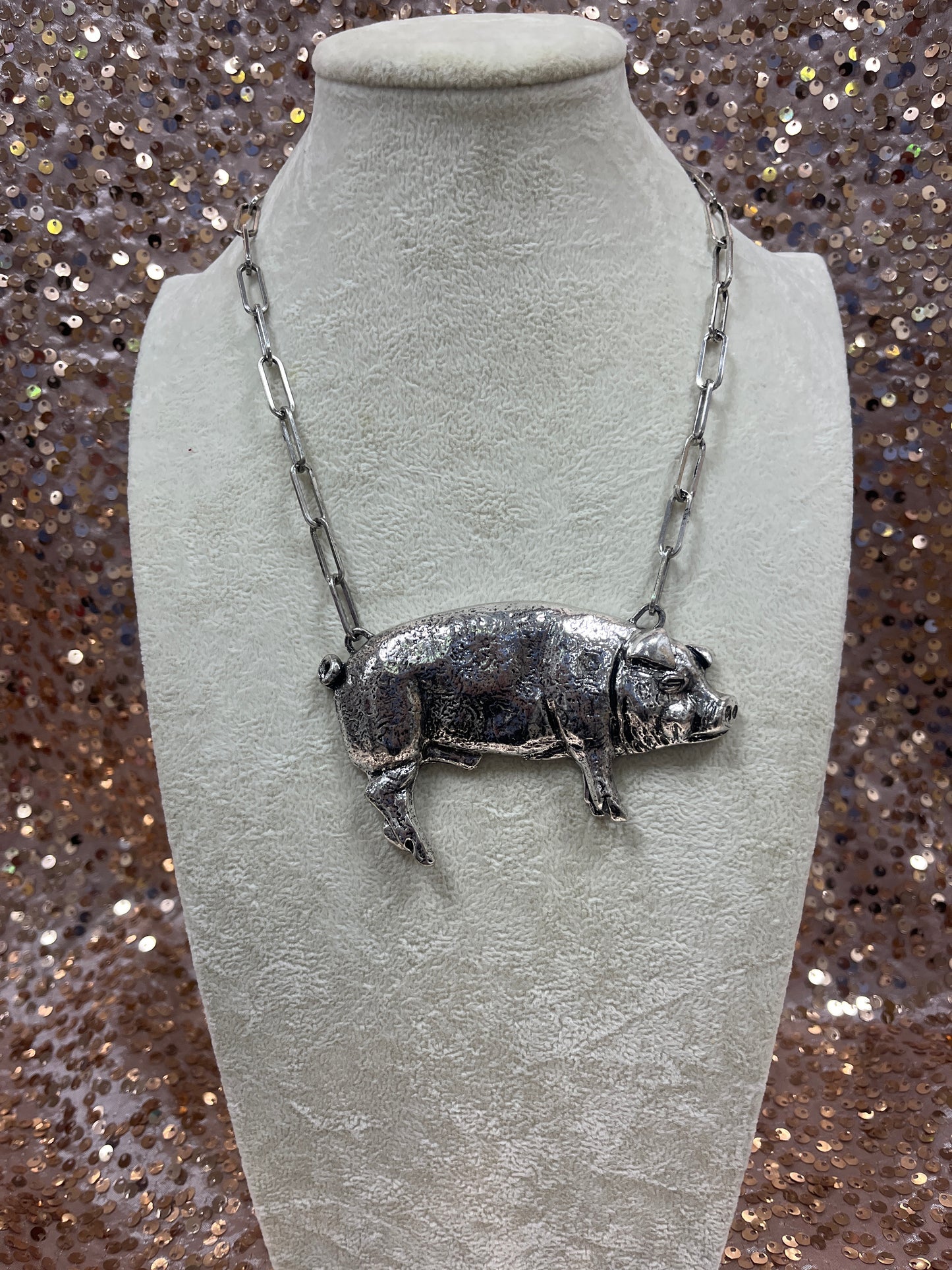 PIG OVERSIZED STATEMENT PAPERCLIP CHAIN NECKLACE