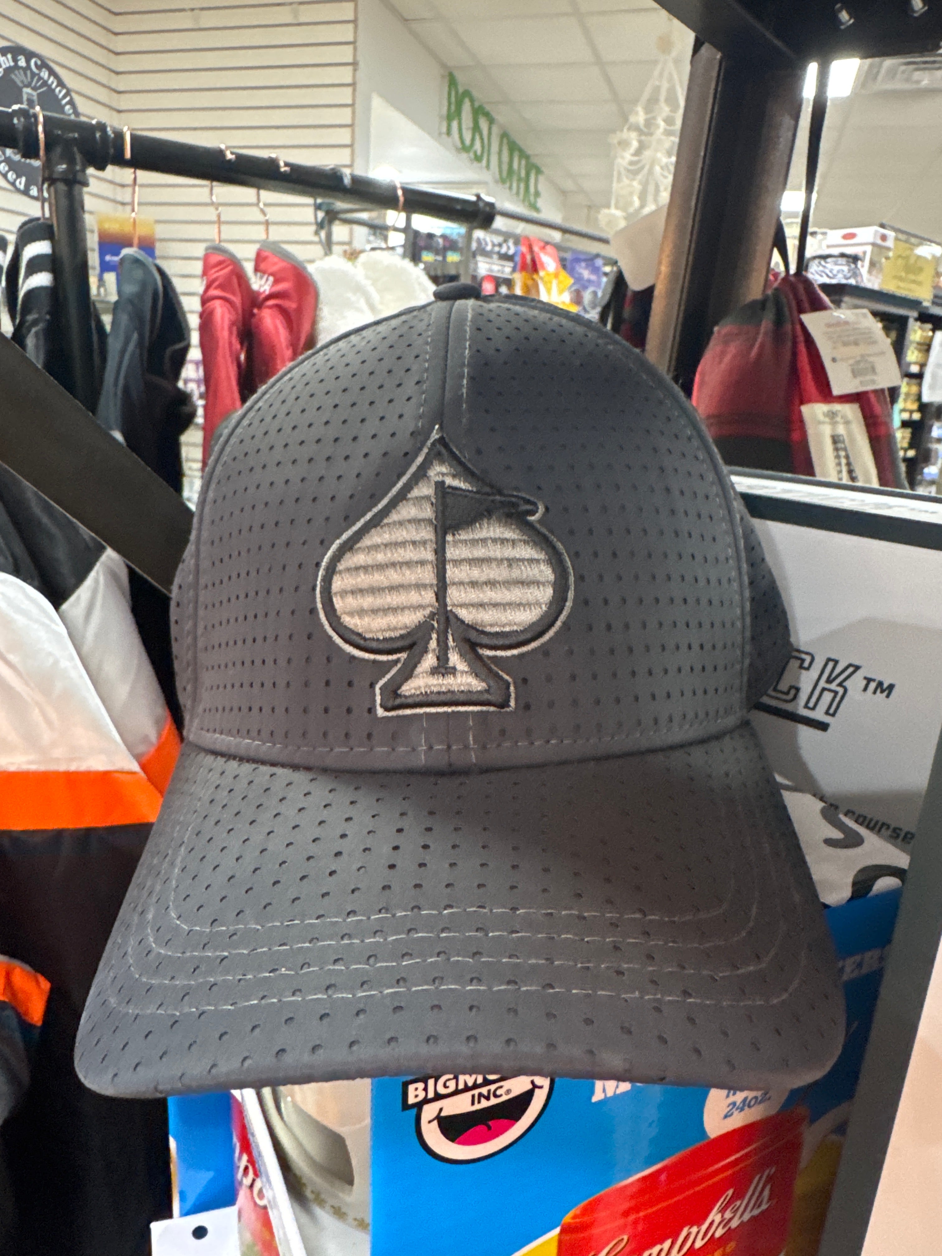 PERFORATED SPADE HAT - GRAY