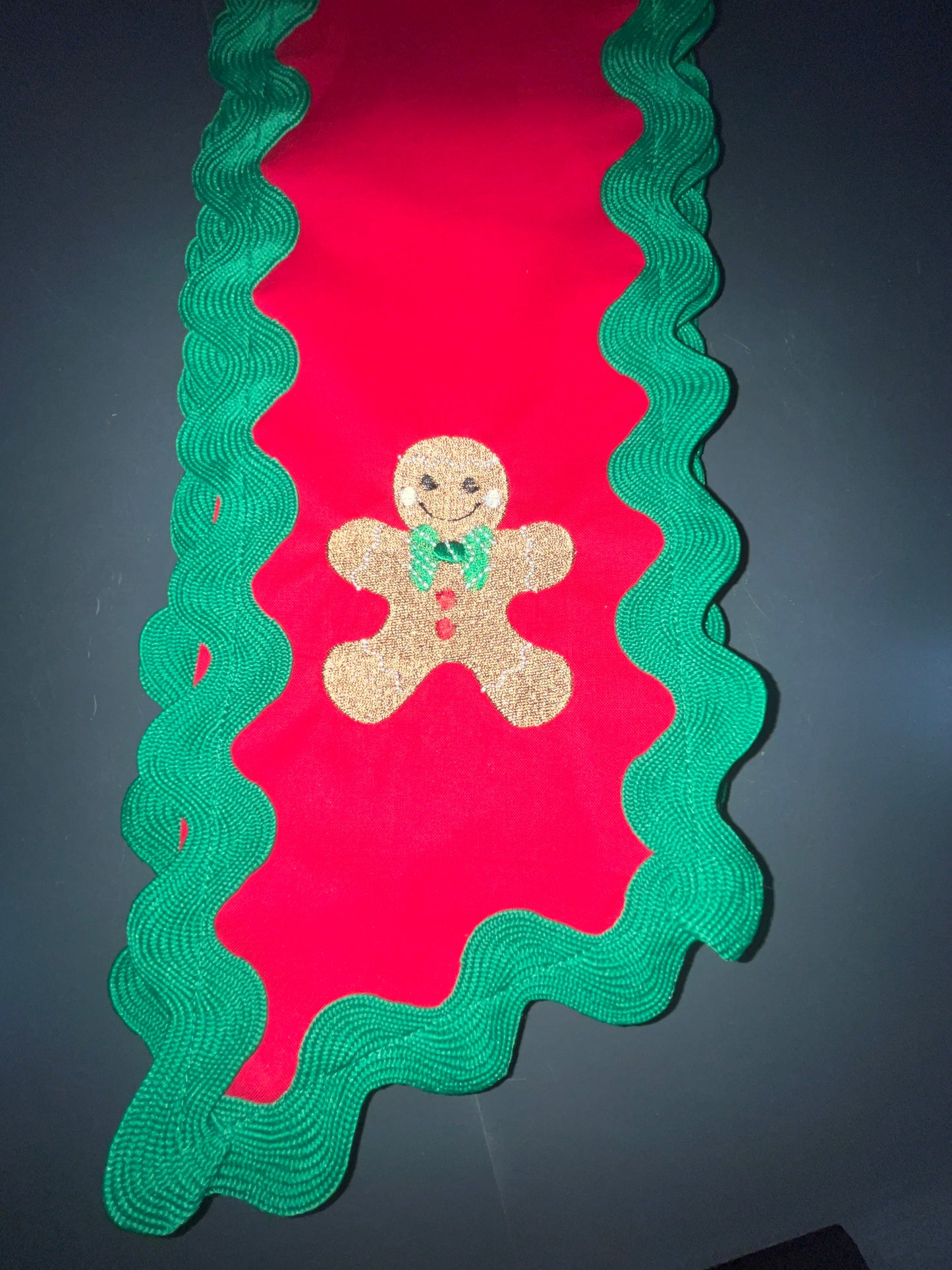 HOLIDAY WREATH SASH
