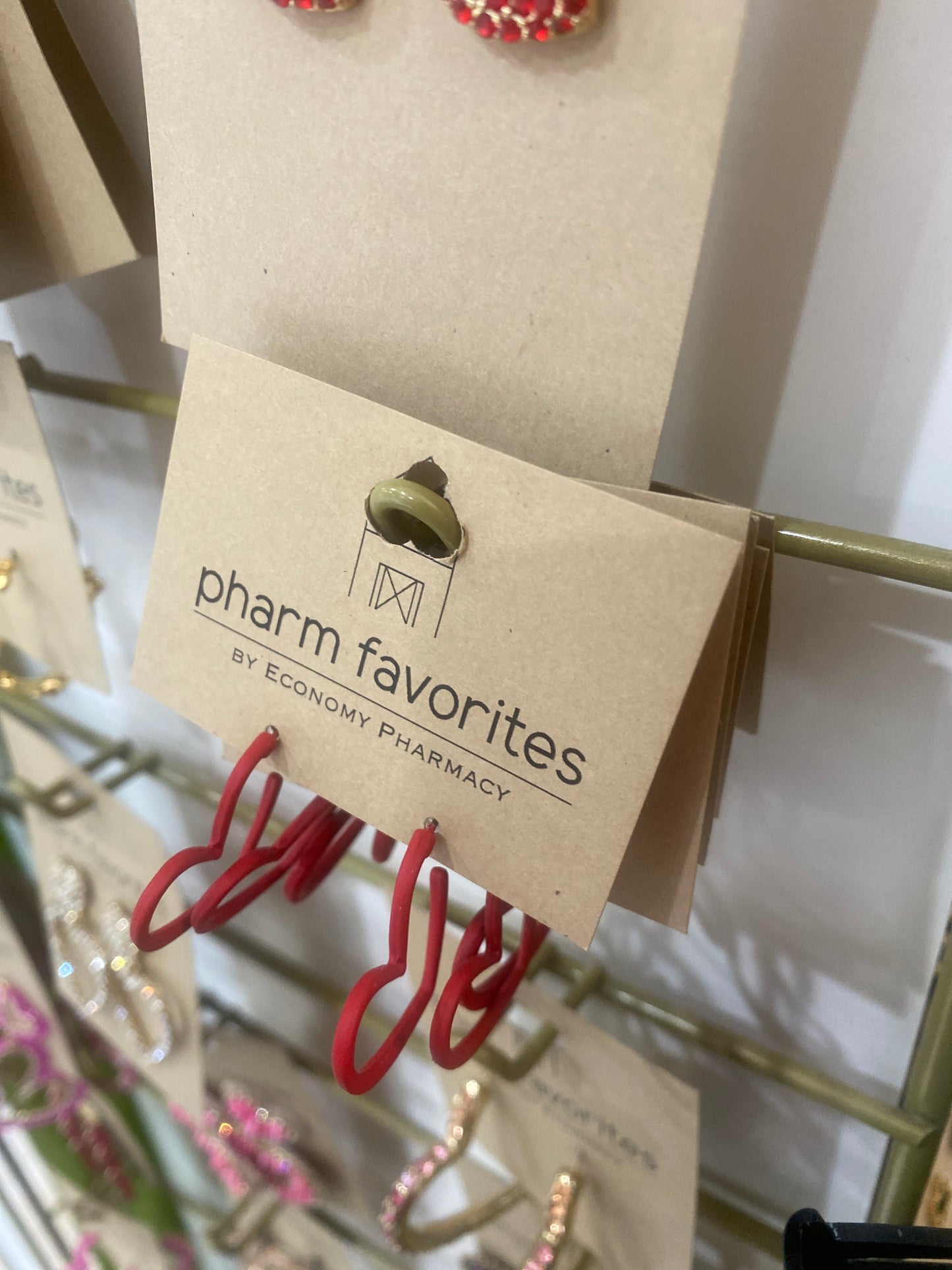 RED HEART OUTLINE EARRINGS