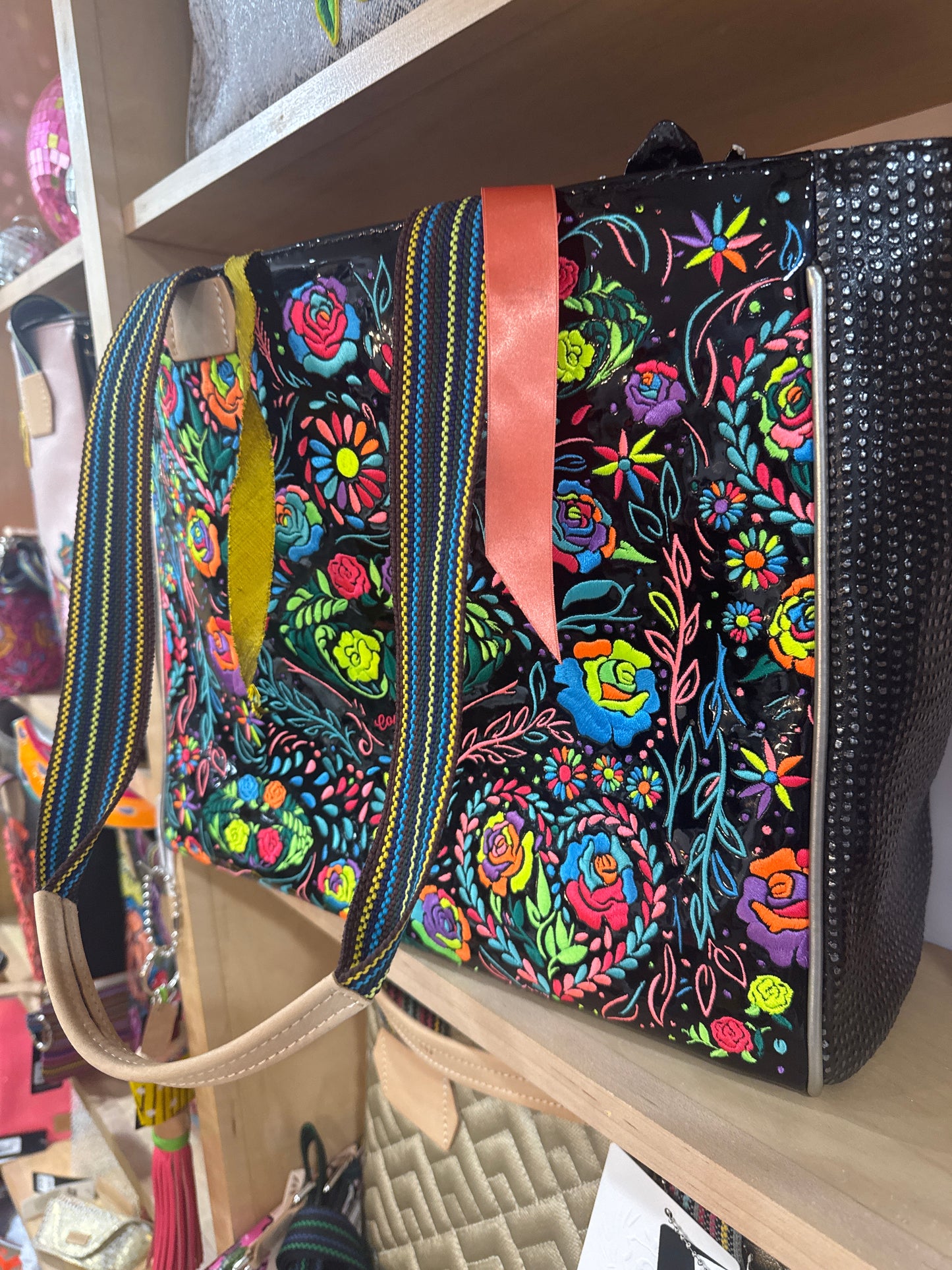 JOURNEY TOTE - RITA