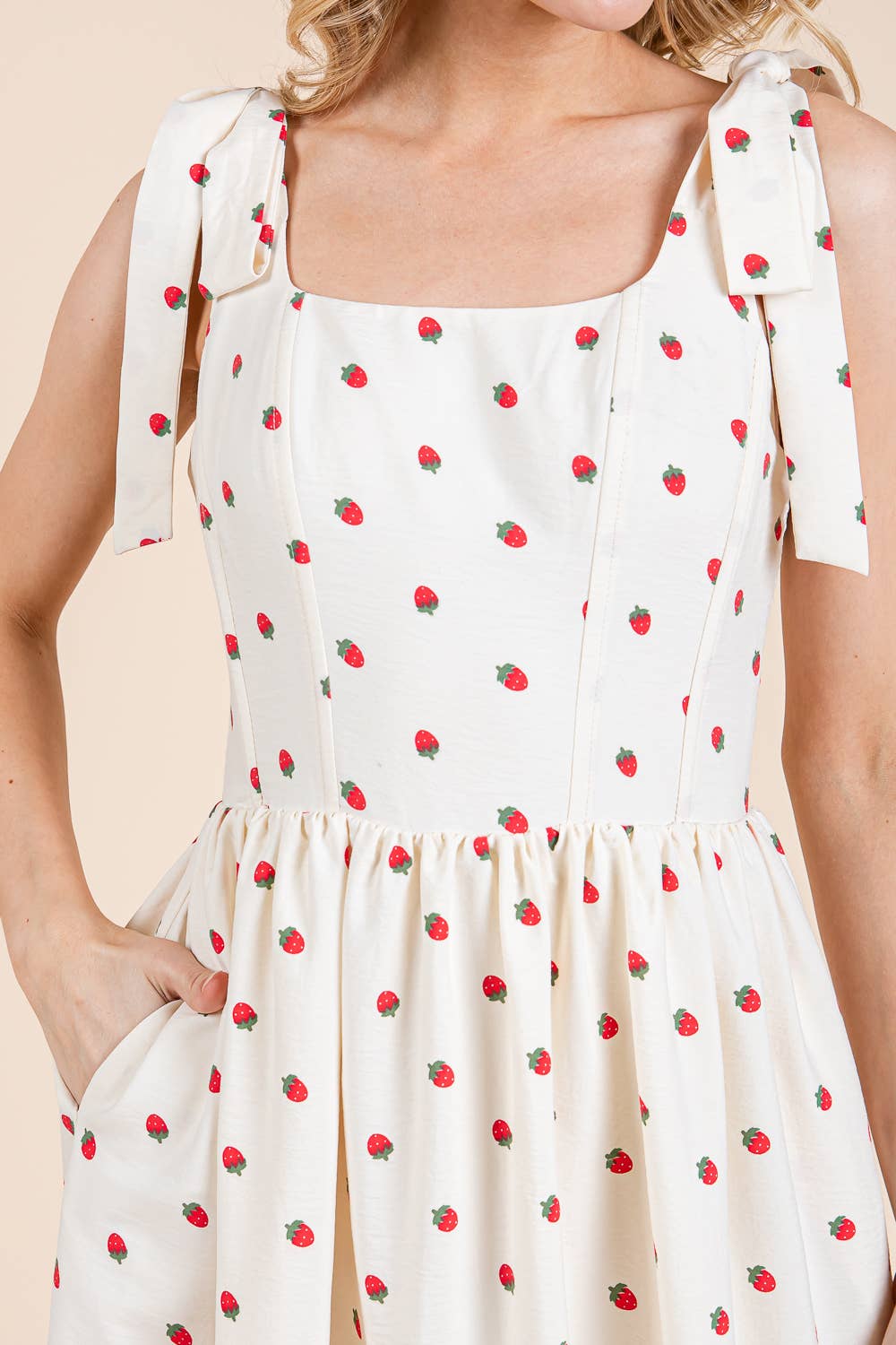 STRAWBERRY TIERED MIDI SUNDRESS