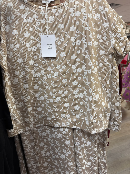 TAN FLORAL KNIT JAQUARD PANT SET - XL