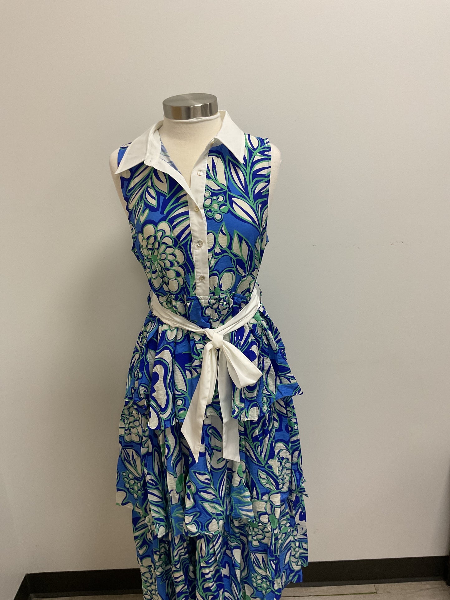 BOTANICAL PRINT SLEEVELESS TIERED MIDI DRESS - BLUE
