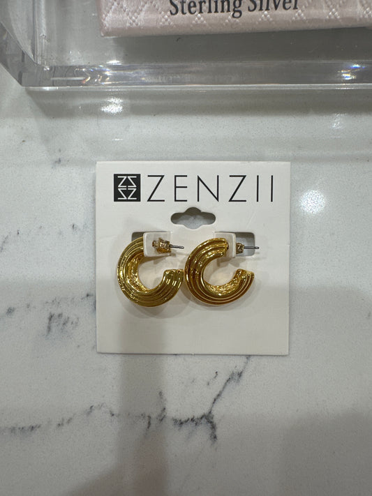 CHUNKY C-SHAPE OPEN HOOP EARRINGS - GOLD