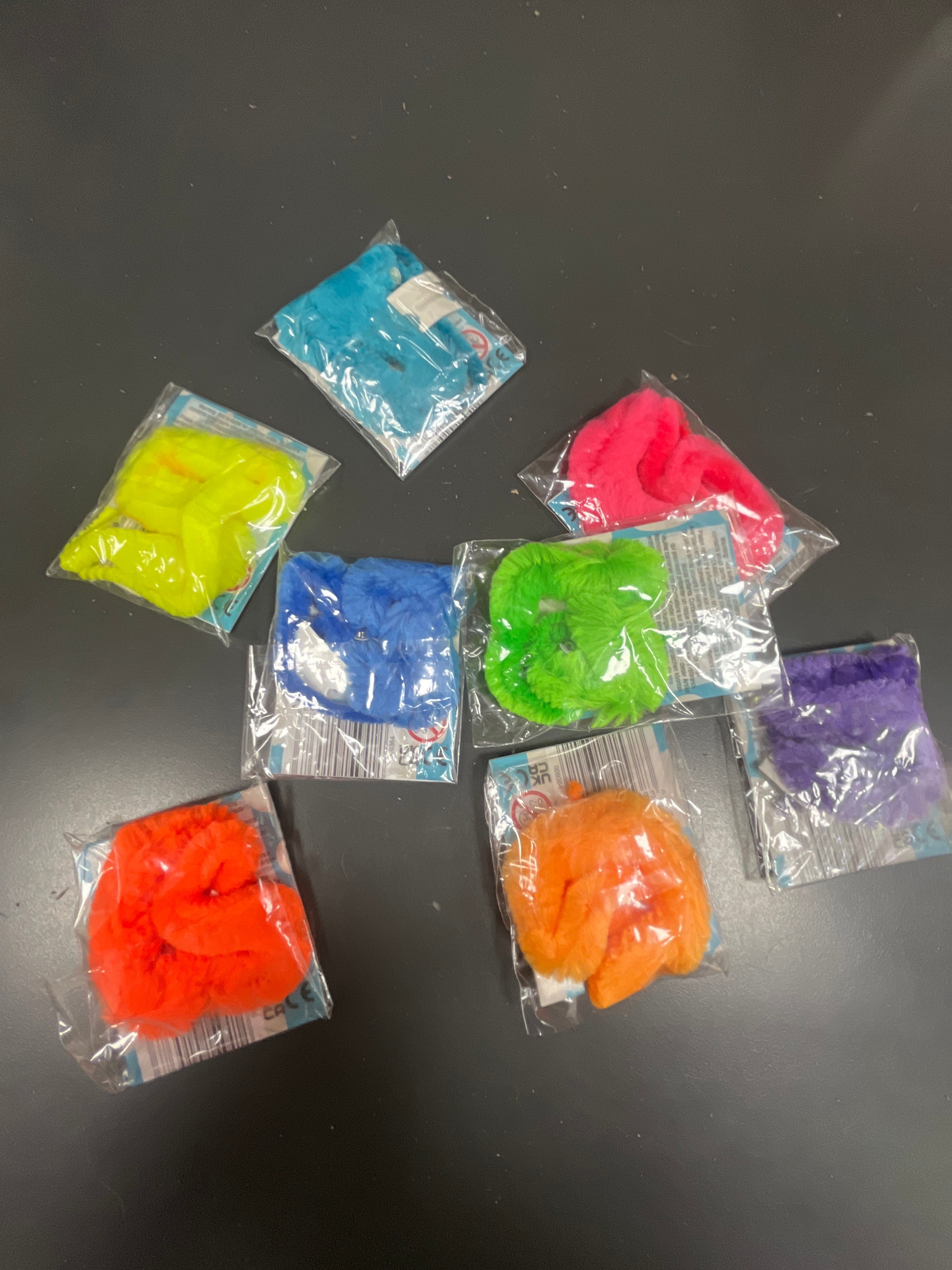 WRIGGLY WOOLLY WORMS ASSORTED