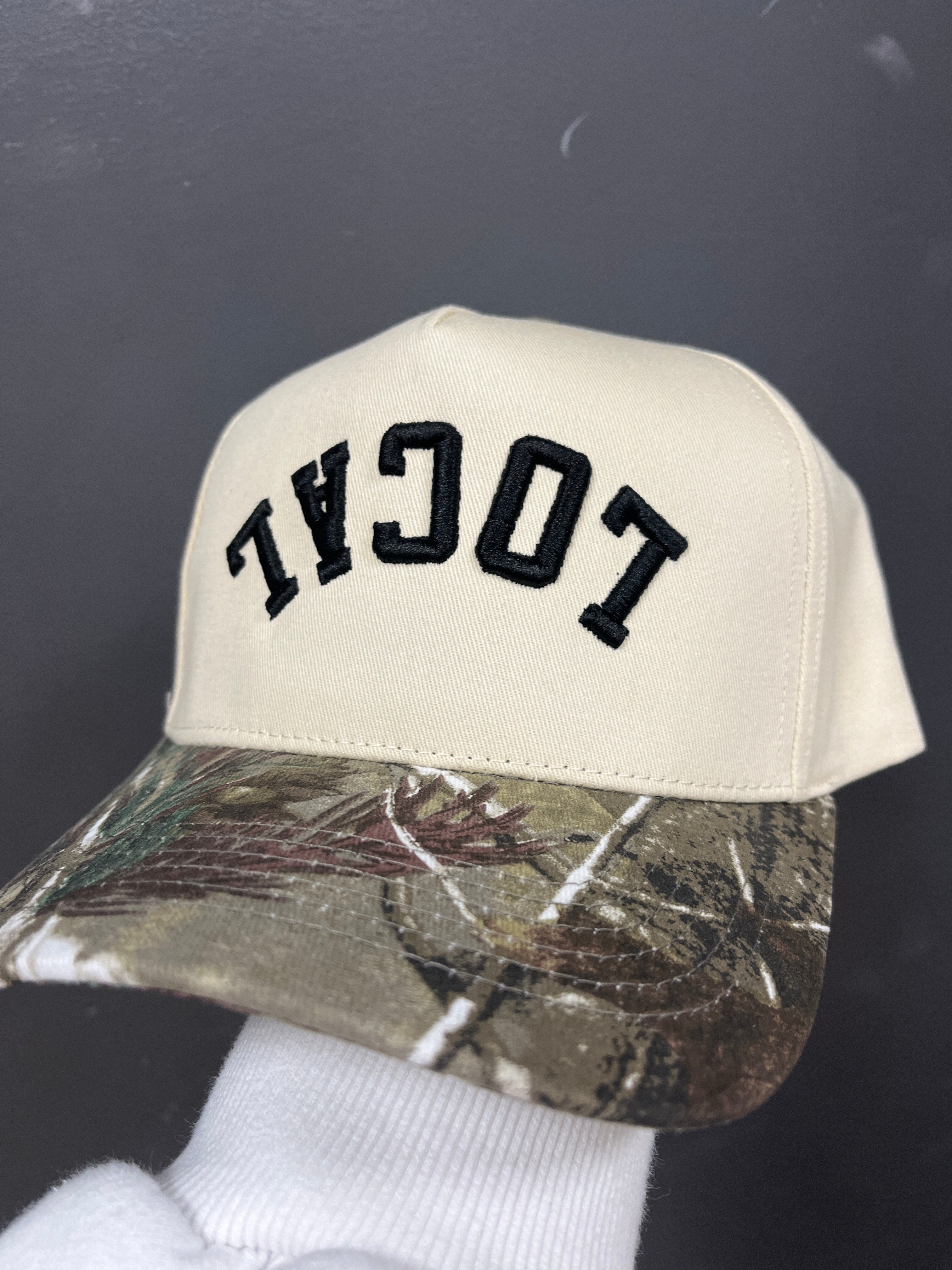 IVORY/CAMO HAT - UPSIDE DOWN LOCAL